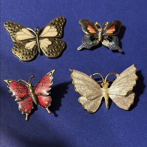 Butterfly Brooch Set in Multicolor